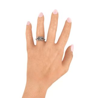 Princess Infinity Ring – 10K Yellow Gold with Cubic Zirconia and Emerald