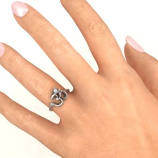 Om - Sound of Universe Ring with Round Stone