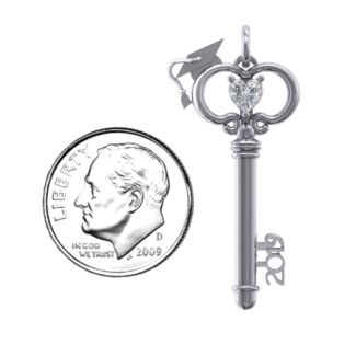 2019 Graduation Key Pendant